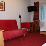 Keja - Komfort I Wygoda Blisko Plazy Privatunterkunft *